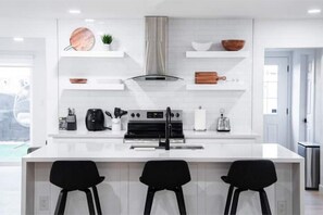 Fridge, microwave, oven, stovetop - Diamond Desert Gem: Heated Pool & Spa Oasis, 5 min from Old Town Scottsdale! (Scottsdale)