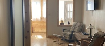 C6 - Cozy Lakefront Cottage in Temiskaming Shores