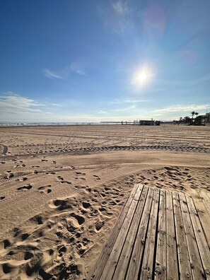 Nær stranden