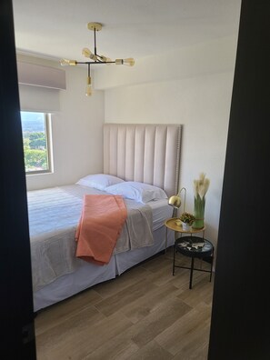 4 chambres, coffres-forts dans les chambres, Wi-Fi, draps fournis