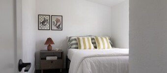 Relaxing Modern Home|Chefs Kitchen|Private Patio