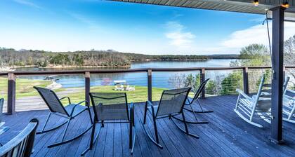 Spectacular views and location on Tim's Ford Lake!