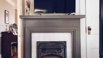 4 Schlafzimmer, Schreibtisch, BĂŒgeleisen/BĂŒgelbrett, kostenloses WLAN