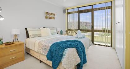Lovely 3 bedrooms condo with a stunning view
