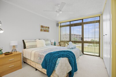 Lovely 3 bedrooms family apartment with a stunning view