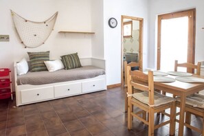 Interior - M315 - Marcelli, comfortable two-room apartment 200 meters from the sea (Marcelli)