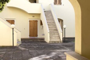 Exterior detail - M315 - Marcelli, comfortable two-room apartment 200 meters from the sea (Marcelli)