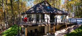 Thunder Hill Retreat - Spacious/Deck/Hot tub