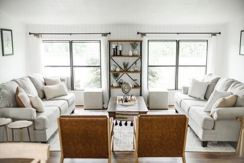 Unique Gardens Cottage · Unique Gardens Cottage - surrounded by flowers