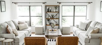 Unique Gardens Cottage · Unique Gardens Cottage - surrounded by flowers