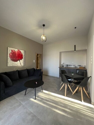 Elefsinian Mysteries - Cozy