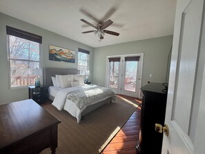 3 bedrooms, desk, iron/ironing board, free WiFi - Home on Beech Mountain (Beech Mountain)