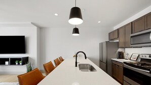 茶具/咖啡用具、冰箱、微波炉、烤箱