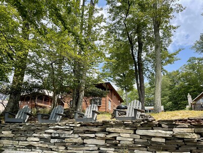Sunset Cottage - Lakefront Cottage with Private Dock