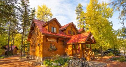 Baker Creek | Queen Cabin