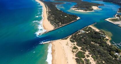 Ocean Bridge Lakes Entrance