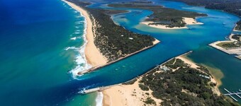 Ocean Bridge Lakes Entrance