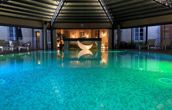 Piscine couverte