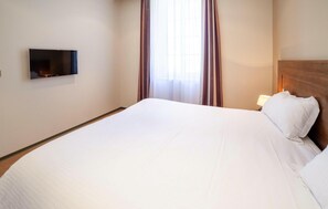 1 chambre, lit parapluie, Wi-Fi gratuit, draps fournis