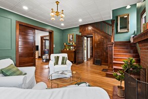 スマートテレビ、卓球台