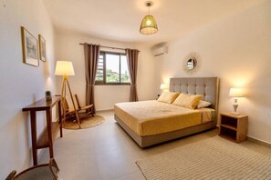 Travel crib, WiFi - Villa Dolce Vita with Concierge (Puna'auia)