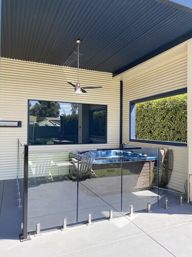 2 minutes to the Murray River large Family home<br>