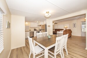 Dining - Blue Heron House, Blue Heron House (Crawfordville)