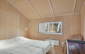 2 Schlafzimmer, Reisekinderbett, kostenloses WLAN