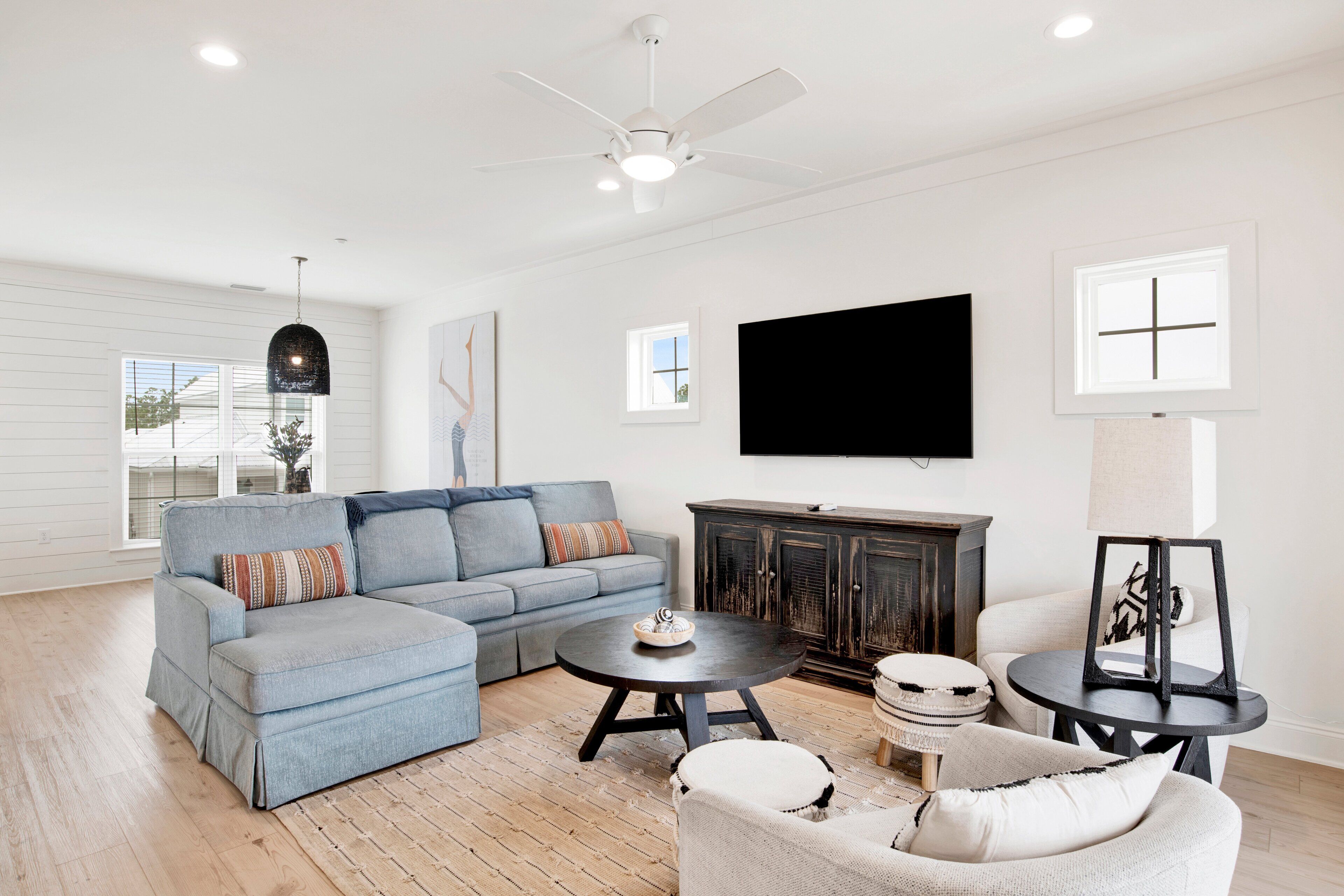Sandy Dawn - Brand New Home, Beautifully Decorated 1/4 Mile to Beach