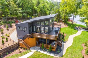 Exterior - "The Modern Treehouse" on Hyco Lake, NC (Semora)