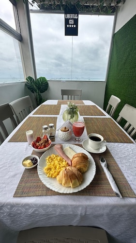 HOTEL LIBERTAD 109