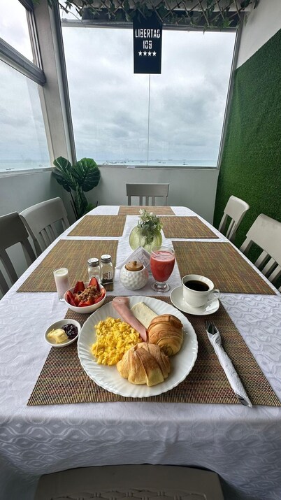 HOTEL LIBERTAD 109 