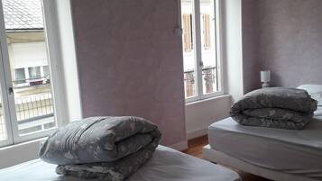 2 bedrooms, iron/ironing board, travel crib, free WiFi
