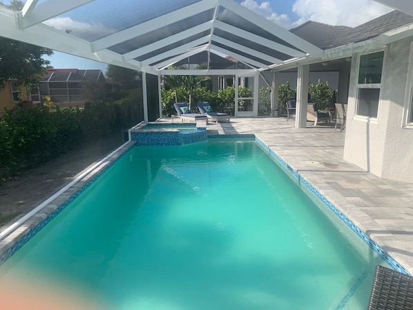 Outdoor pool, a heated pool