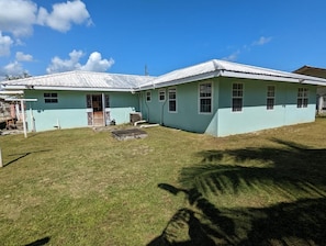 Exterior - 10 min from airport, 3 min from bacob eco park (Burrell boom, Belize District)