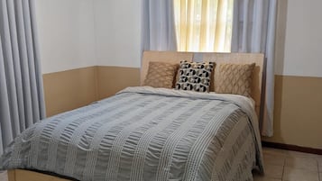 3 quartos, Wi-Fi de cortesia, roupa de cama