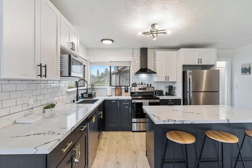 The NW Olympic Retreat just minutes away from Olympic National Park PET FRIENDLY