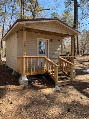 Exterior - Cozy Camping Cabin on Lake Marion near Congaree Nat Park (Rimini)