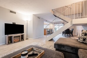 Smart TV, fireplace - Scottsdale Getaway | Steps to Old Town & Mall | Community Pool! (Scottsdale)