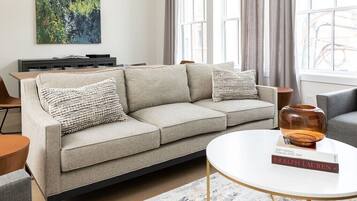 TV, books, stereo, offices