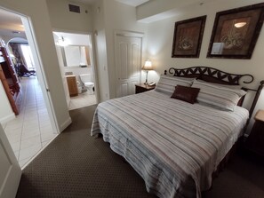 1 habitación, escritorio, tabla de planchar con plancha y wifi gratis 