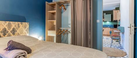 1 bedroom, iron/ironing board, WiFi, bed sheets