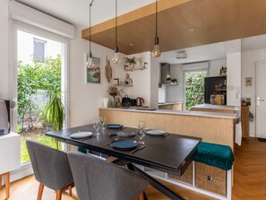 Dining - Maison Erable - Welkeys (Lyon)