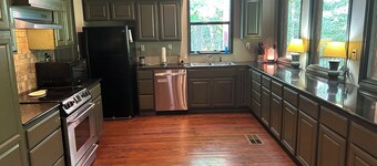 Private retreat with 30 acre fishing lake
