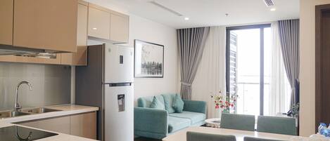 Apartment, 2 Bedrooms | Living area