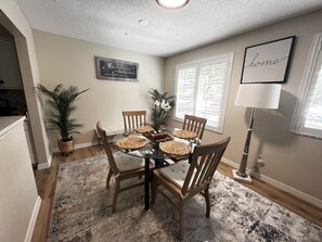 Dining - Relaxation (Apopka)