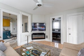 Smart TV, fireplace, stereo, offices