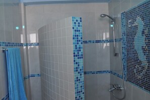 Shower, towels