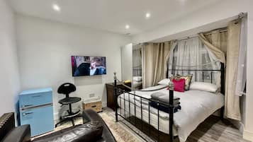 6 habitaciones, escritorio, tabla de planchar con plancha y wifi gratis