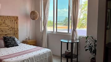 2 bedrooms, iron/ironing board, travel cot, free WiFi
